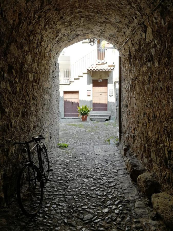 Вилла L'Antico Borgo, Un Mix Di Storia E Romanticismo Льерна Экстерьер фото